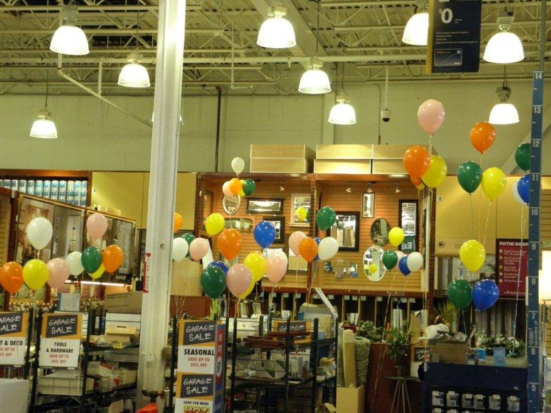 Rona
                displaying Showroom Balloons