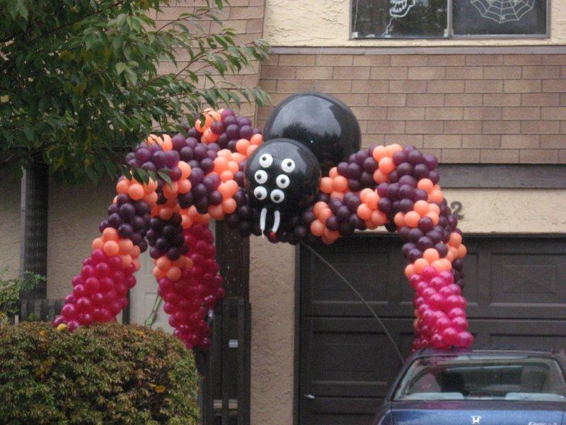 Giant
                Spider Balloon